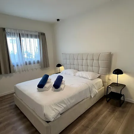 Sunset Gardens - Apartment