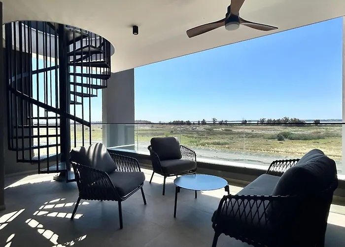 アパート Sunset Gardens -