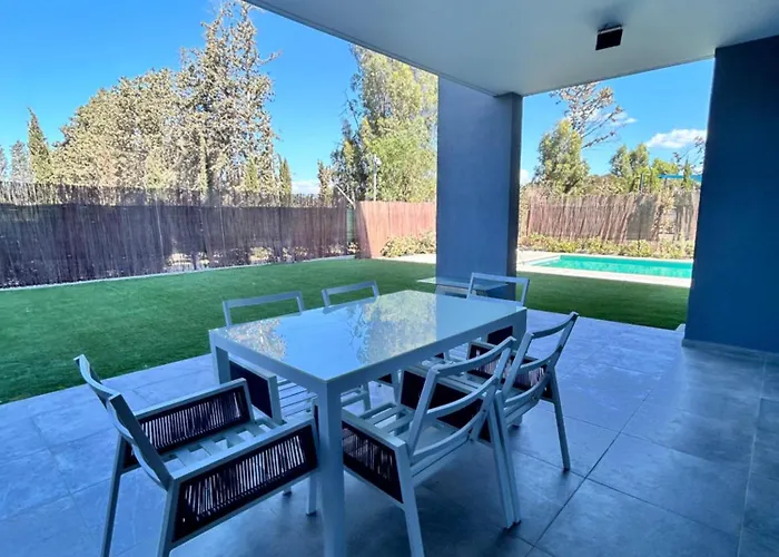 アパート Sunset Gardens - *