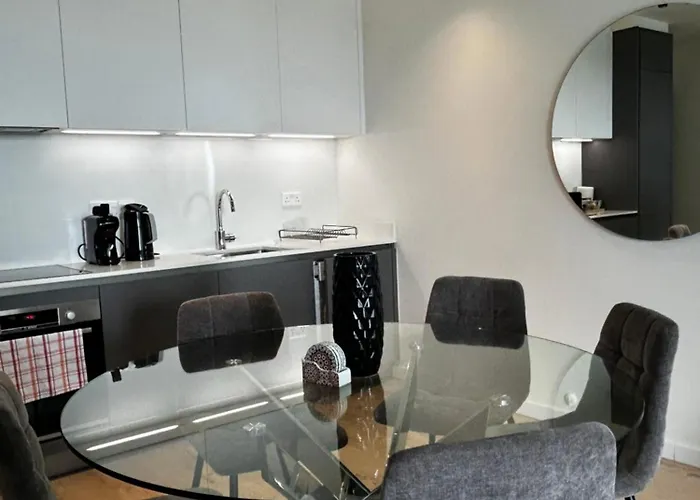 Sunset Gardens - アパート