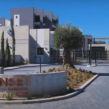 Sunset Gardens - - By Tlv Living Apartment *