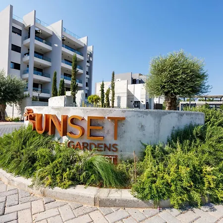 Apartment Sunset Gardens - - By Tlv Living *